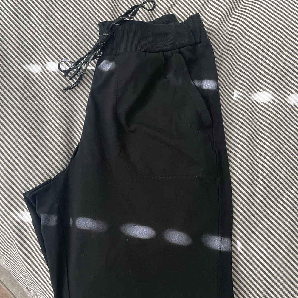 Zella Black High Rise Live In Pocket Joggers